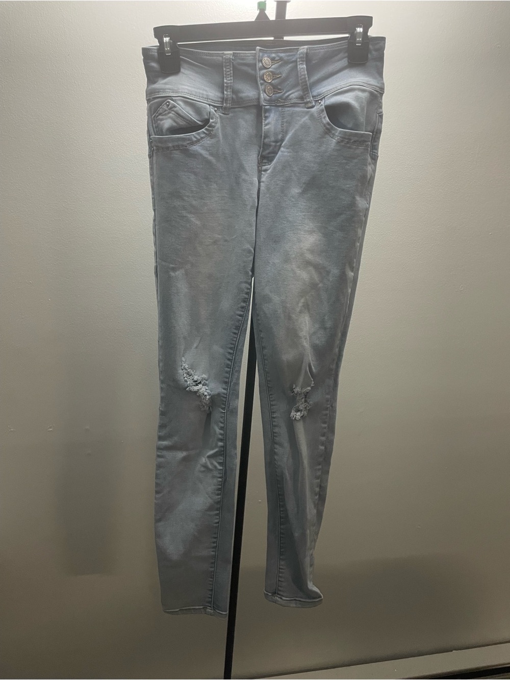 YMI Light Wash High-Rise Skinny Jeans with Knee Rips